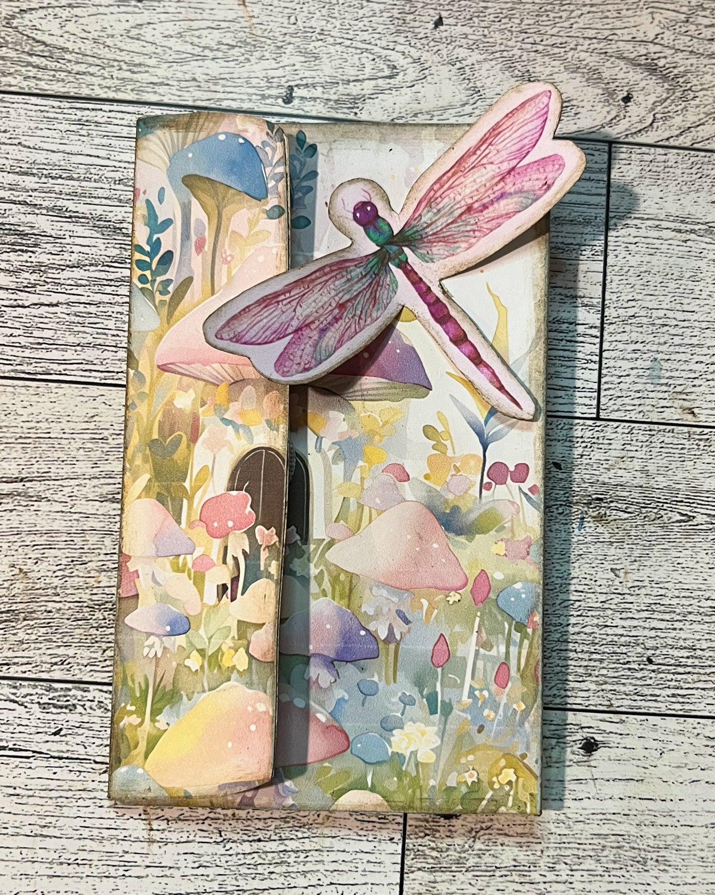 Paper Craft Studios Enchanted Garden Mini Waterfall Folio Cover Page showing the finished Cover with a 3D dragonfly gracing the cover