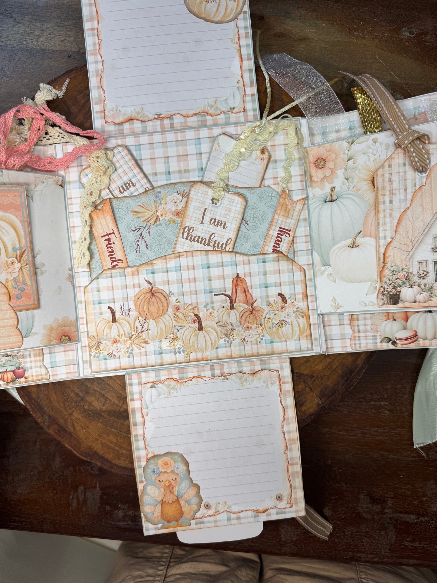 I Am Thankful Creative Junk Journal Kit | Autumn Friendsgiving & Gratitude Paper Craft Folio