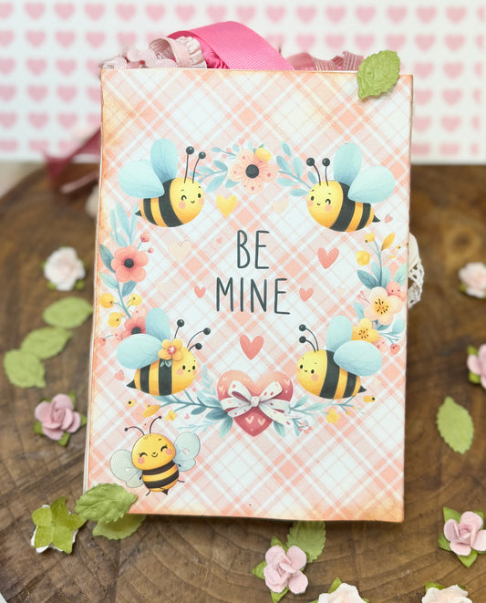 Bee Mine Valentine Mini Pocket Folio – Pockets, Tags & Ephemera