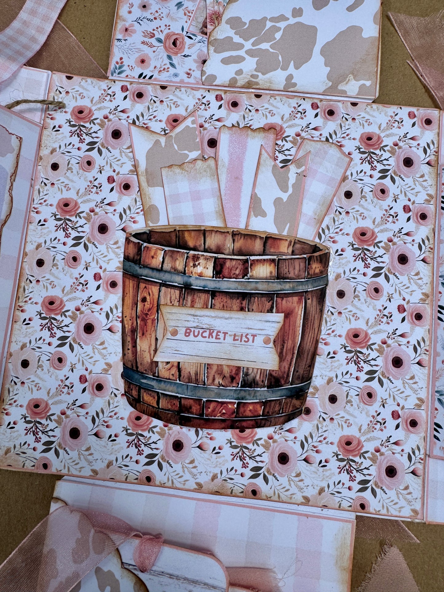 Highland cow journal folio with wooden bucket-list pocket and patterned journaling cards