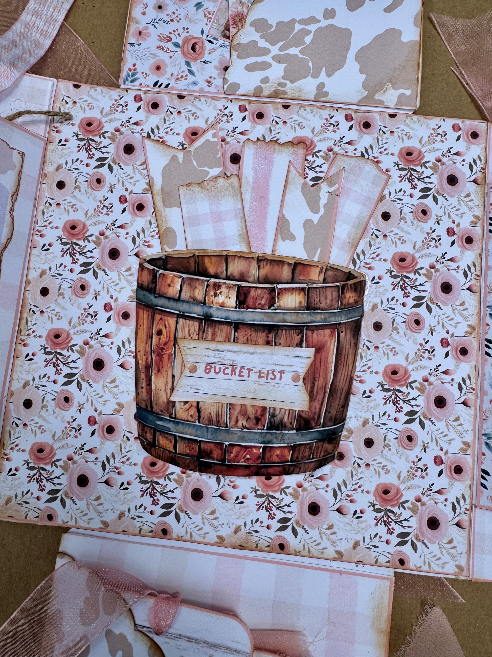 Highland cow journal folio with wooden bucket-list pocket and patterned journaling cards